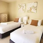 Modern Resort Style Living - Inner City