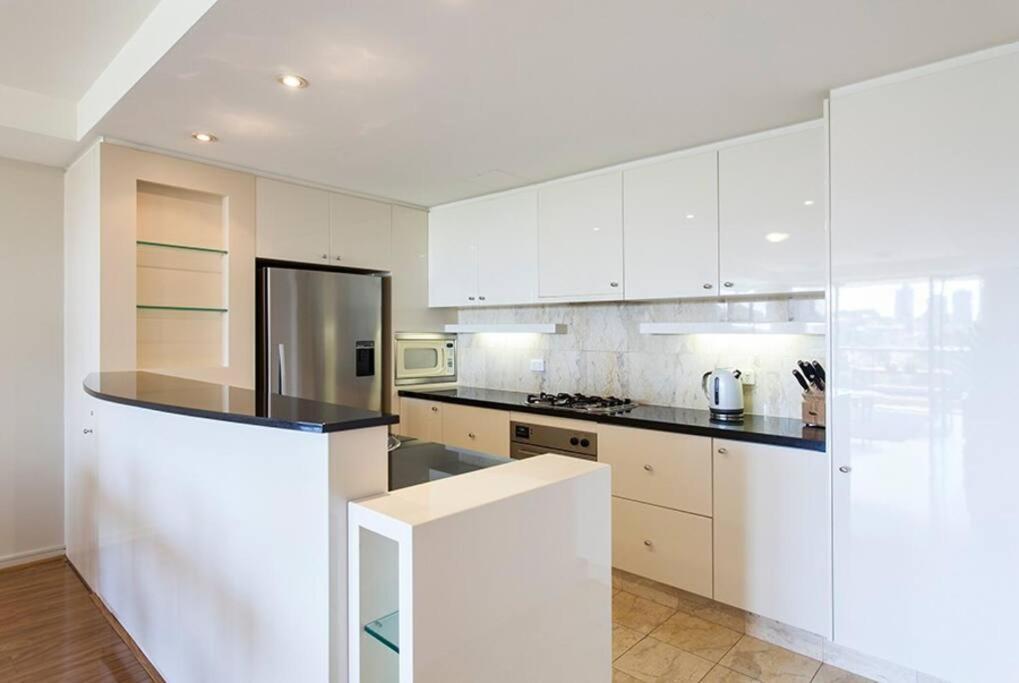 Modern Style Living - Inner Apartment Sydney