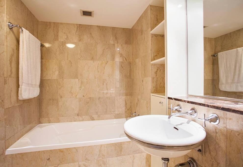 Modern Style Living - Inner * Sydney