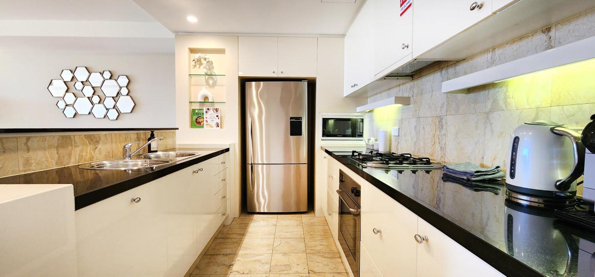 Apartment Modern Style Living - Inner Sydney